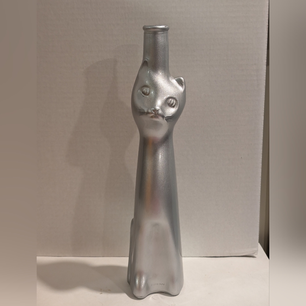 Silver Happy Cat Rheinhessen Riesling Germany Empty Wine Bottle.